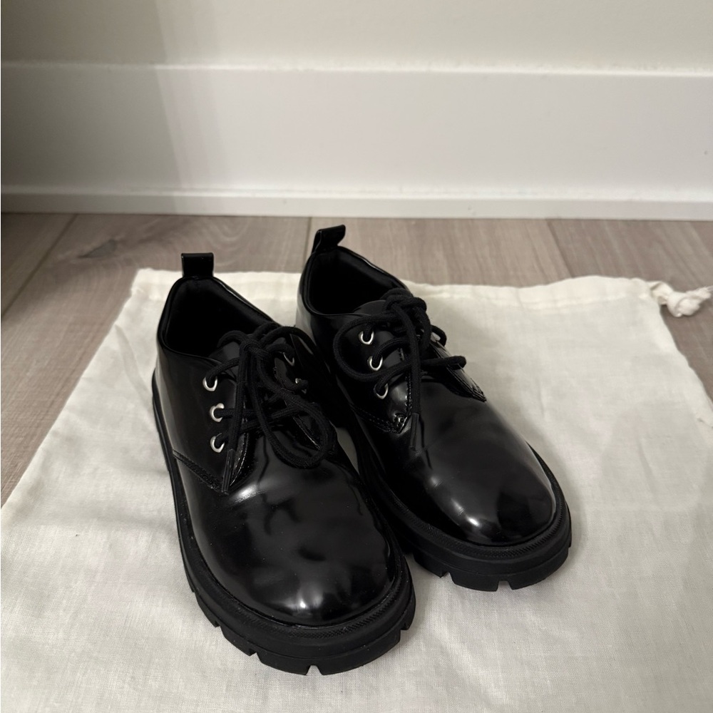 Zara girls Derby black patent shoes
